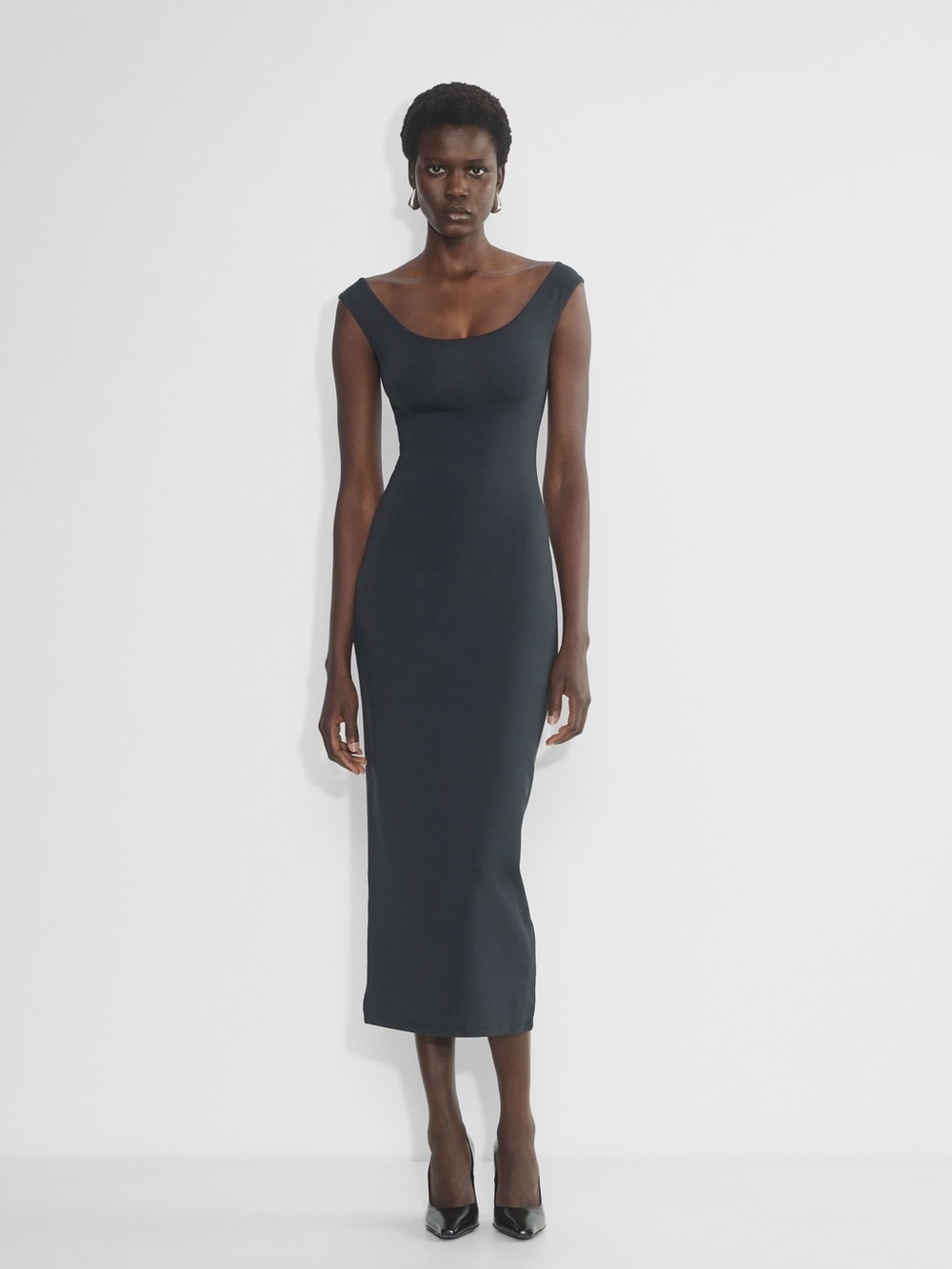 Aritzia Original Contour Harmonic Dress Dark Navy Night Scoopneck Midi Snall